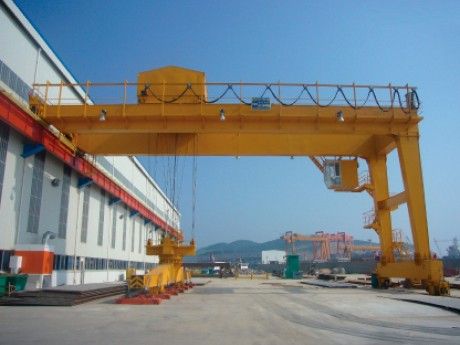 The MGBs Universal gantry crane